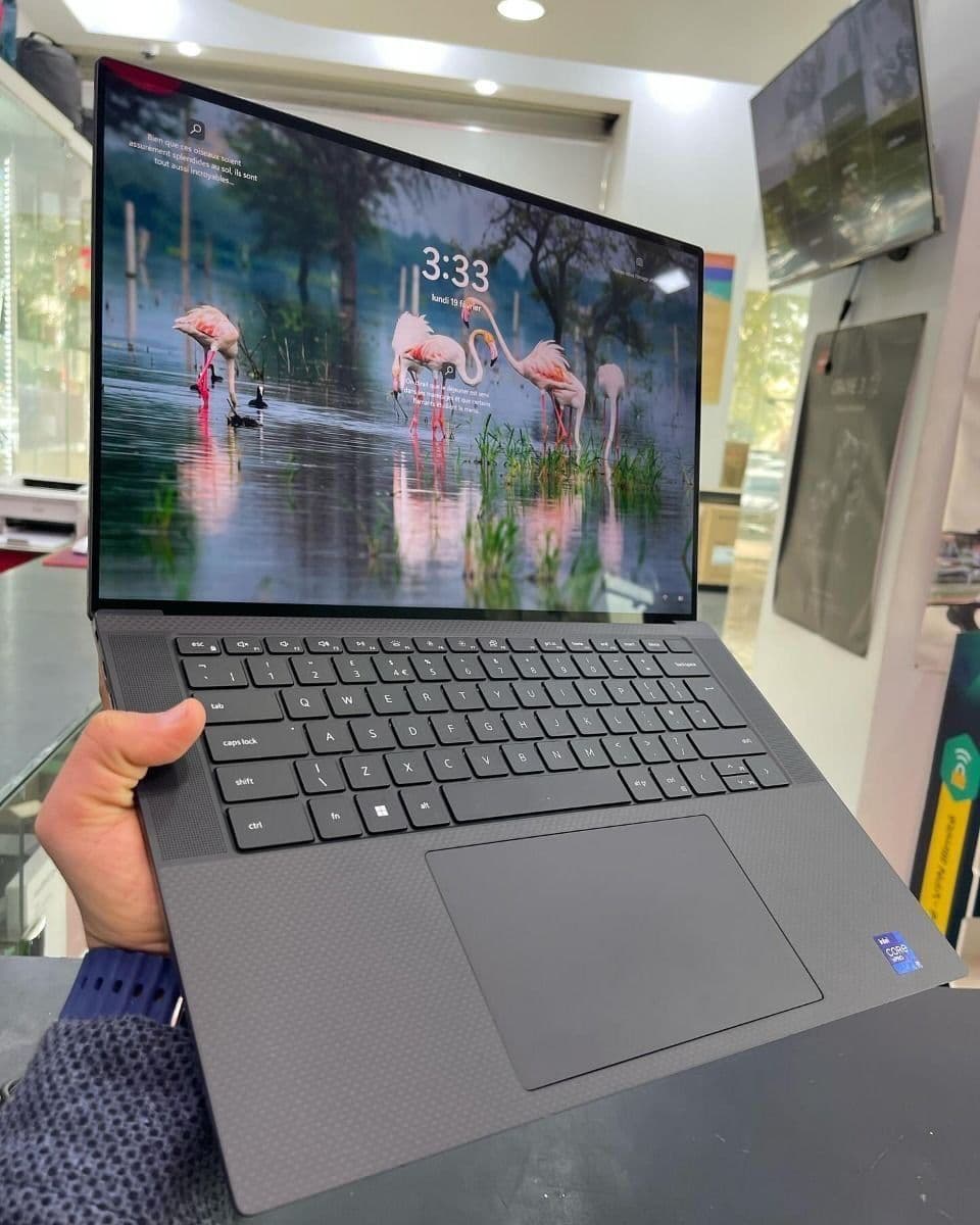 Lenovo IdeaPad 5 2-in-1 OLED 14" Core i7 16GB RAM 512GB SSD view 3