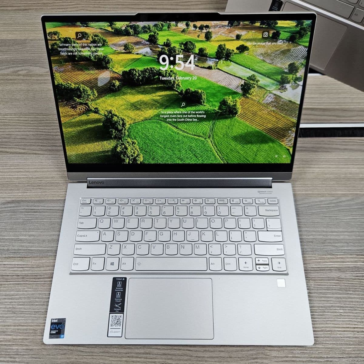 Lenovo ThinkPad T14s 2-in-1 Core Ultra 7 32GB RAM 1TB SSD 14" Touch view 2