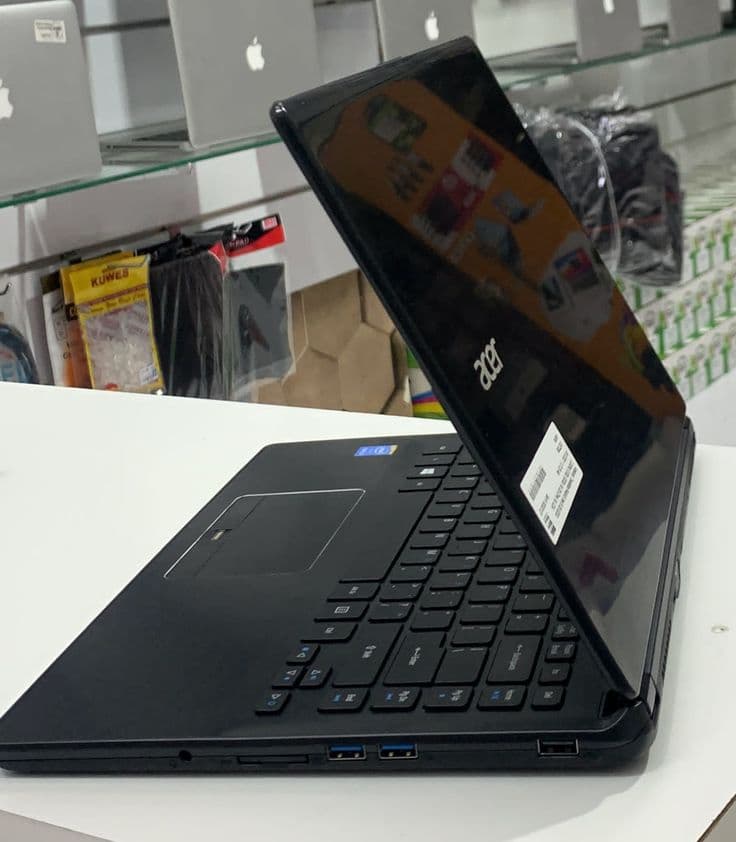 Acer Aspire 5 A515 Intel Core i5 16GB RAM 512GB SSD 15.6"